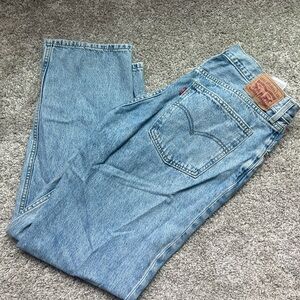 LEVI JEANS